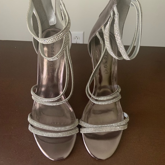 Madden Girl By Steve Madden Ankle Strap Sandel - Picture 2 of 5